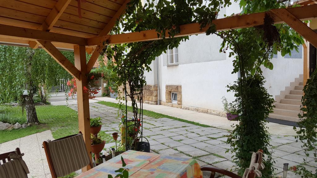 Levandium Apartman Apartment Мисколк Екстериор снимка